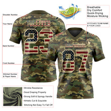 Laden Sie das Bild in den Galerie-Viewer, Custom Camo Vintage USA Flag Cream-Olive 3D Pattern Salute To Service Authentic Football Jersey