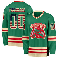 Charger l'image dans la galerie, Custom Kelly Green Vintage USA Flag Cream-Red Hockey Jersey