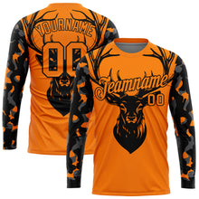 Laden Sie das Bild in den Galerie-Viewer, Custom Bay Orange Black-Camo 3D Animal Deer Hunting Long Sleeve Performance T-Shirt