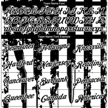 Laden Sie das Bild in den Galerie-Viewer, Custom Black White 3D Hunting Tools American Flag Long Sleeve Performance T-Shirt