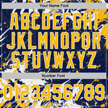 Laden Sie das Bild in den Galerie-Viewer, Custom Navy Gold-White Dynamic Splatter Brush Stroke Performance Polo Shirt