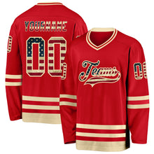 Charger l'image dans la galerie, Custom Red Vintage USA Flag-Cream Hockey Jersey