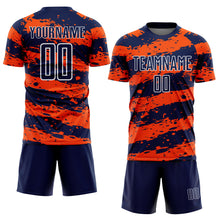 Laden Sie das Bild in den Galerie-Viewer, Custom Navy Orange-White Splash Sublimation Soccer Uniform Jersey