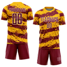 Charger l'image dans la galerie, Custom Gold Crimson-White Splash Sublimation Soccer Uniform Jersey