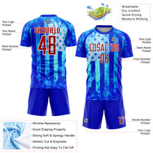 Laden Sie das Bild in den Galerie-Viewer, Custom Thunder Blue Red-White American Flag Flame Sublimation Soccer Uniform Jersey