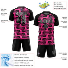 Laden Sie das Bild in den Galerie-Viewer, Custom Black Pink-White Line Sublimation Soccer Uniform Jersey