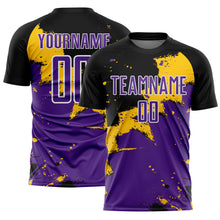 Laden Sie das Bild in den Galerie-Viewer, Custom Black Purple-Yellow Splash Sublimation Soccer Uniform Jersey