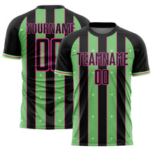 Laden Sie das Bild in den Galerie-Viewer, Custom Black Pea Green-Pink Pinstripe Line Sports Sublimation Soccer Uniform Jersey