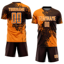 Laden Sie das Bild in den Galerie-Viewer, Custom Brown Bay Orange-White Abstract Brush Stroke Sports Sublimation Soccer Uniform Jersey