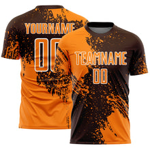 Laden Sie das Bild in den Galerie-Viewer, Custom Brown Bay Orange-White Abstract Brush Stroke Sports Sublimation Soccer Uniform Jersey