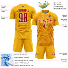 Laden Sie das Bild in den Galerie-Viewer, Custom Gold Red-White Abstract Scribble Curve Line Pattern Sports Sublimation Soccer Uniform Jersey