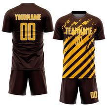 Загрузить изображение в средство просмотра галереи, Custom Brown Gold-White Distressed Diagonal Stripe Pattern Sports Sublimation Soccer Uniform Jersey