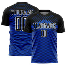 Laden Sie das Bild in den Galerie-Viewer, Custom Black Thunder Blue-White Gradient Diamond Grid Sports Sublimation Soccer Uniform Jersey