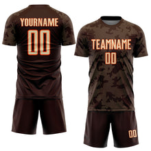 Laden Sie das Bild in den Galerie-Viewer, Custom Brown Cream-Orange Curve Lines Sublimation Soccer Uniform Jersey