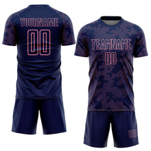 Laden Sie das Bild in den Galerie-Viewer, Custom Navy-Medium Pink Curve Lines Sublimation Soccer Uniform Jersey