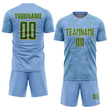 Laden Sie das Bild in den Galerie-Viewer, Custom Light Blue Kelly Green-Gold Curve Lines Sublimation Soccer Uniform Jersey