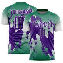 Laden Sie das Bild in den Galerie-Viewer, Custom Kelly Green Purple-White Gradient Splash Sublimation Soccer Uniform Jersey