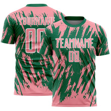 Laden Sie das Bild in den Galerie-Viewer, Custom Kelly Green Medium Pink-White Splatter Torn Sharp Brush Stroke Sublimation Soccer Uniform Jersey