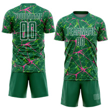 Laden Sie das Bild in den Galerie-Viewer, Custom Kelly Green Pink-White Abstract Network Crackle Sublimation Soccer Uniform Jersey