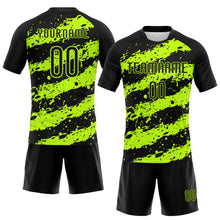 Загрузить изображение в средство просмотра галереи, Custom Black Neon Green Splash Sublimation Volleyball Uniform Jersey