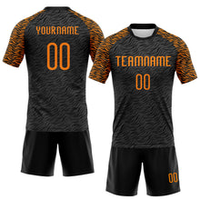 Загрузить изображение в средство просмотра галереи, Custom Black Bay Orange Animal Print Sublimation Volleyball Uniform Jersey
