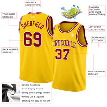 Laden Sie das Bild in den Galerie-Viewer, Custom Yellow Maroon-White Authentic Basketball Jersey