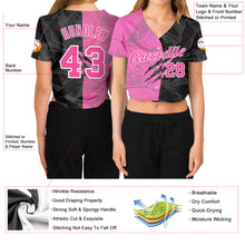 Laden Sie das Bild in den Galerie-Viewer, Custom Women's Graffiti Pattern Pink-White Scratch 3D V-Neck Cropped Baseball Jersey