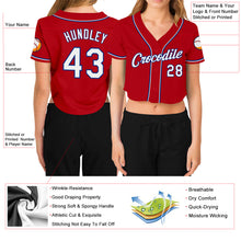 Laden Sie das Bild in den Galerie-Viewer, Custom Women's Red White-Royal V-Neck Cropped Baseball Jersey