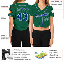 Laden Sie das Bild in den Galerie-Viewer, Custom Women's Kelly Green Royal-White V-Neck Cropped Baseball Jersey