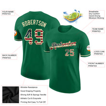 Laden Sie das Bild in den Galerie-Viewer, Custom Kelly Green Vintage USA Flag-City Cream Performance T-Shirt