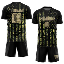Laden Sie das Bild in den Galerie-Viewer, Custom Camo Vegas Gold-Black American Flag Fashion Sublimation Salute To Service Soccer Uniform Jersey