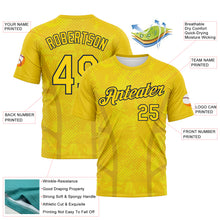 Laden Sie das Bild in den Galerie-Viewer, Custom Light Yellow-Black Geometric Sportswear Performance T-Shirt

