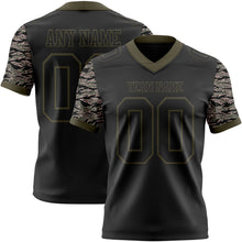 Laden Sie das Bild in den Galerie-Viewer, Custom Black-Olive Authentic Camo Two Tone Salute To Service 7V7 Flag Football Jersey
