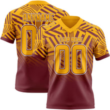 Laden Sie das Bild in den Galerie-Viewer, Custom Gold Burgundy-White Authentic Abstract Geometric Lines Gradient Football Jersey
