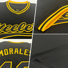 Laden Sie das Bild in den Galerie-Viewer, Custom Black Gold Authentic Throwback Baseball Jersey
