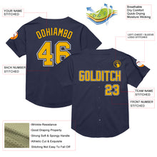 Laden Sie das Bild in den Galerie-Viewer, Custom Navy Gold-White Mesh Authentic Throwback Baseball Jersey
