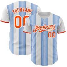 Laden Sie das Bild in den Galerie-Viewer, Custom White Orange-Light Blue Gradient Vertical Stripe Argentina Style Authentic Baseball Jersey
