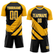 Laden Sie das Bild in den Galerie-Viewer, Custom Gold Black-White Arrow Shapes Sublimation Soccer Uniform Jersey

