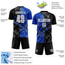 Laden Sie das Bild in den Galerie-Viewer, Custom Graffiti Pattern Black-Thunder Blue Scratch Sublimation Soccer Uniform Jersey

