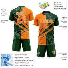 Laden Sie das Bild in den Galerie-Viewer, Custom Graffiti Pattern Bay Orange-Green Scratch Sublimation Soccer Uniform Jersey
