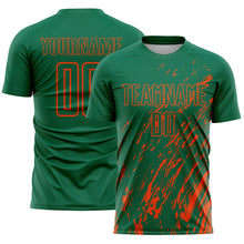 Laden Sie das Bild in den Galerie-Viewer, Custom Kelly Green Orange Splash Sublimation Soccer Uniform Jersey
