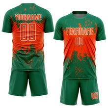 Laden Sie das Bild in den Galerie-Viewer, Custom Kelly Green Orange-White Abstract Splatter Grunge Art Sports Sublimation Soccer Uniform Jersey
