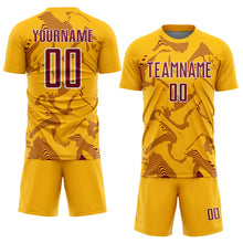 Laden Sie das Bild in den Galerie-Viewer, Custom Gold Crimson-White Curve Lines Sports Sublimation Soccer Uniform Jersey
