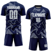 Laden Sie das Bild in den Galerie-Viewer, Custom Navy Silver-White Curve Lines Sports Sublimation Soccer Uniform Jersey
