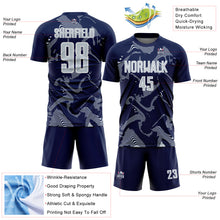 Laden Sie das Bild in den Galerie-Viewer, Custom Navy Silver-White Curve Lines Sports Sublimation Soccer Uniform Jersey
