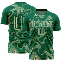 Laden Sie das Bild in den Galerie-Viewer, Custom Kelly Green Cream Curve Lines Sports Sublimation Soccer Uniform Jersey
