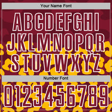 Laden Sie das Bild in den Galerie-Viewer, Custom Gold Crimson-White Animal Leopard Print Sports Sublimation Soccer Uniform Jersey
