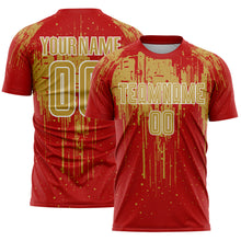 Laden Sie das Bild in den Galerie-Viewer, Custom Red Old Gold-White Dripping Splatte Pattern Sports Sublimation Soccer Uniform Jersey

