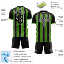 Laden Sie das Bild in den Galerie-Viewer, Custom Black Aurora Green-White Pinstripe Line Sports Sublimation Soccer Uniform Jersey
