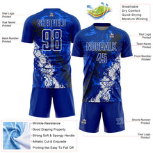 Laden Sie das Bild in den Galerie-Viewer, Custom Royal White-Black Dripping Splatter Cracked Texture Sublimation Soccer Uniform Jersey

